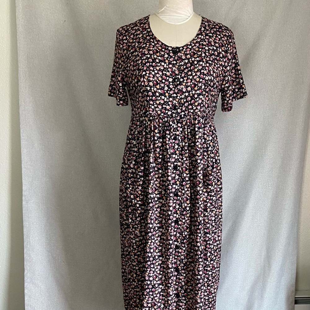 Vtg. Floral Maxi Dress in Black and Pink